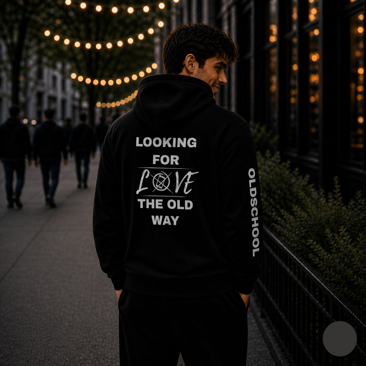 Looking for love the old way - Basic Hoodie (Dark Edition)